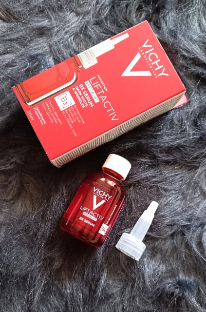 VICHY Laboratoires Liftactiv Specialist, Serum do twarzy, B3