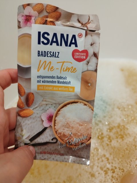 akcja denkowanie! grudzień - kosmetyki w świątecznych opakowaniach i świątecznych kolorach 🎄❄️⛄🎀🎁🎅