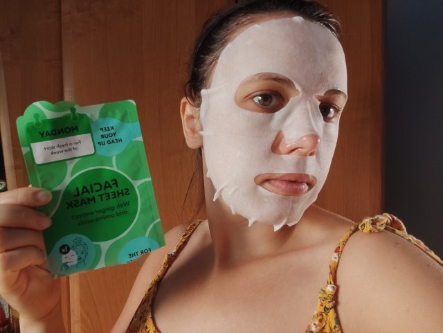 Dayes Europe B.V Maska do twarzy w płacie, 7 Days of Beauty, Monday, Keep Your Head Up