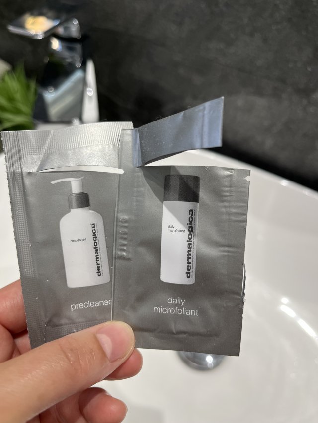 akcja denkowanie! grudzień - kosmetyki w świątecznych opakowaniach i świątecznych kolorach 🎄❄️⛄🎀🎁🎅