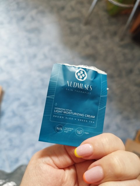 akcja denkowanie! grudzień - kosmetyki w świątecznych opakowaniach i świątecznych kolorach 🎄❄️⛄🎀🎁🎅