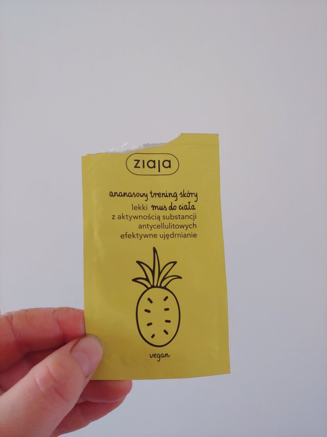 akcja denkowanie! grudzień - kosmetyki w świątecznych opakowaniach i świątecznych kolorach 🎄❄️⛄🎀🎁🎅