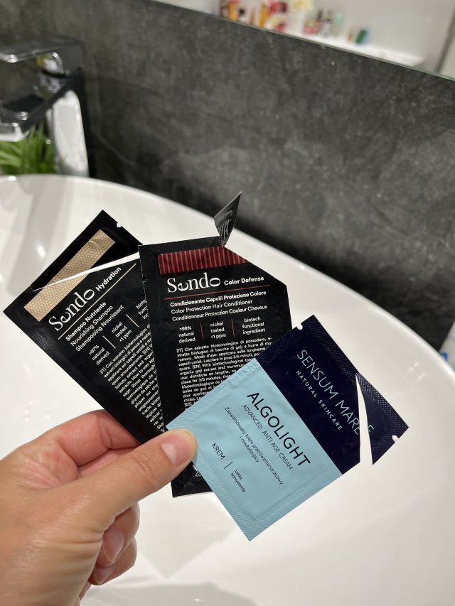 akcja denkowanie! grudzień - kosmetyki w świątecznych opakowaniach i świątecznych kolorach 🎄❄️⛄🎀🎁🎅