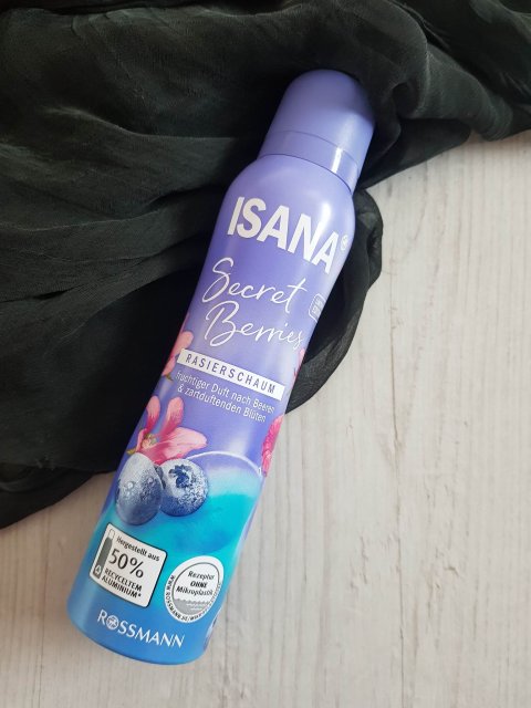 Isana Pianka do golenia, Secret Berries