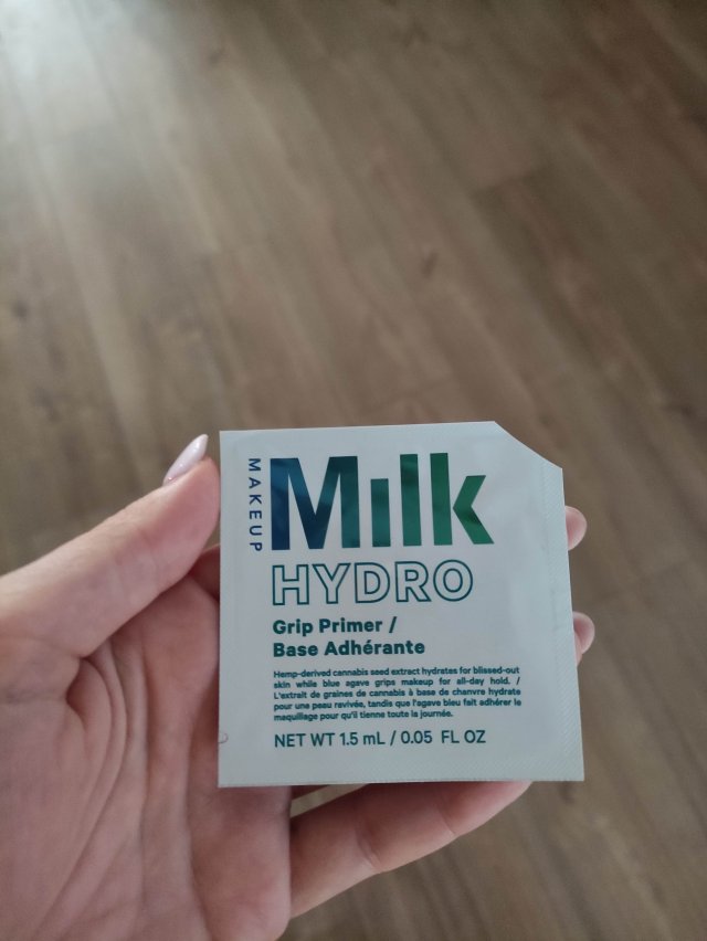 akcja denkowanie! grudzień - kosmetyki w świątecznych opakowaniach i świątecznych kolorach 🎄❄️⛄🎀🎁🎅