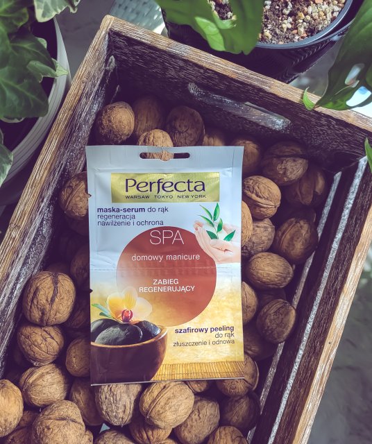 Perfecta SPA, Domowy manicure, Zabieg regenerujący do dłoni, Szafirowy peeling, Złuszczenie i odnowa
