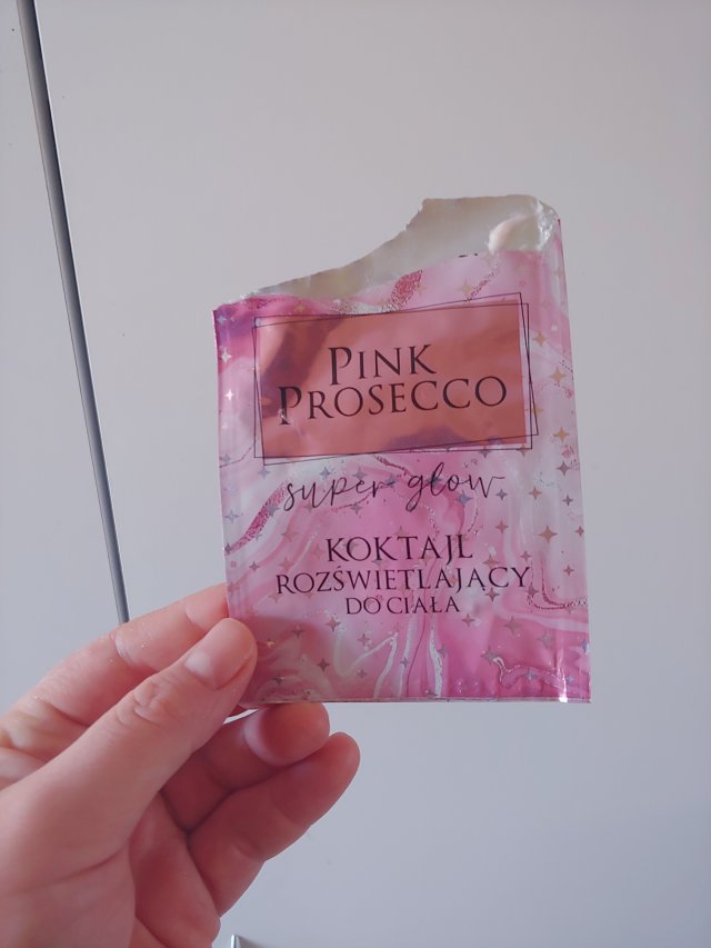 akcja denkowanie! grudzień - kosmetyki w świątecznych opakowaniach i świątecznych kolorach 🎄❄️⛄🎀🎁🎅