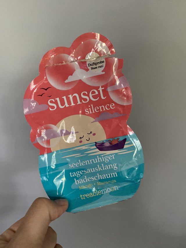 akcja denkowanie! grudzień - kosmetyki w świątecznych opakowaniach i świątecznych kolorach 🎄❄️⛄🎀🎁🎅