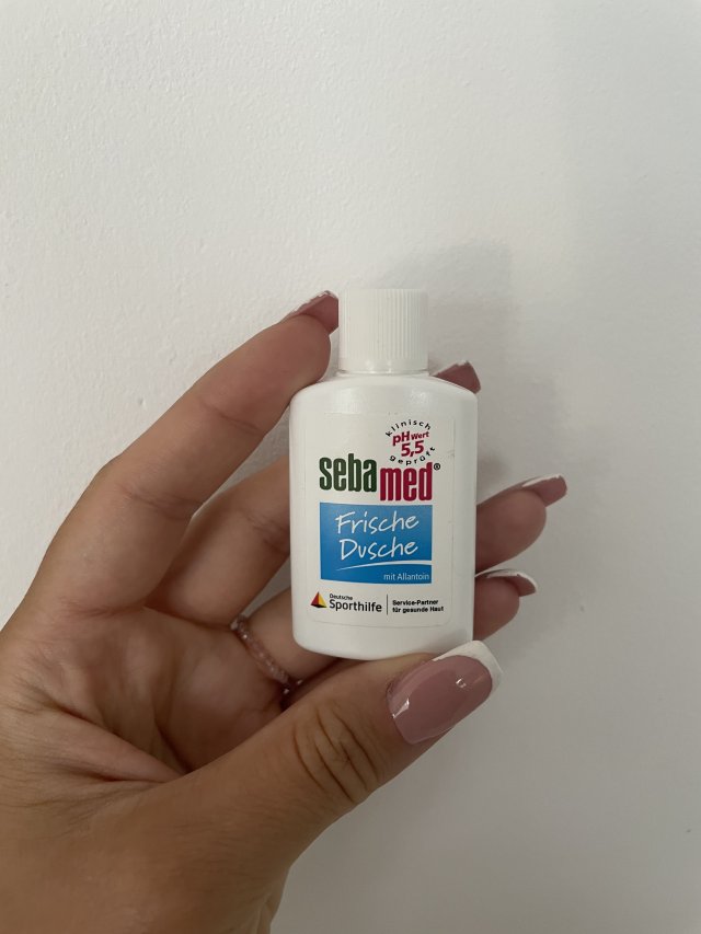 akcja denkowanie! grudzień - kosmetyki w świątecznych opakowaniach i świątecznych kolorach 🎄❄️⛄🎀🎁🎅