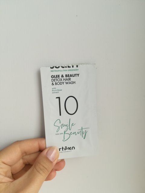 akcja denkowanie! grudzień - kosmetyki w świątecznych opakowaniach i świątecznych kolorach 🎄❄️⛄🎀🎁🎅