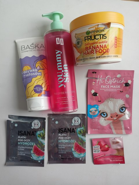 akcja denkowanie! grudzień - kosmetyki w świątecznych opakowaniach i świątecznych kolorach 🎄❄️⛄🎀🎁🎅