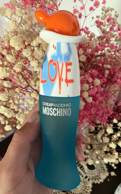 Moschino i love love 