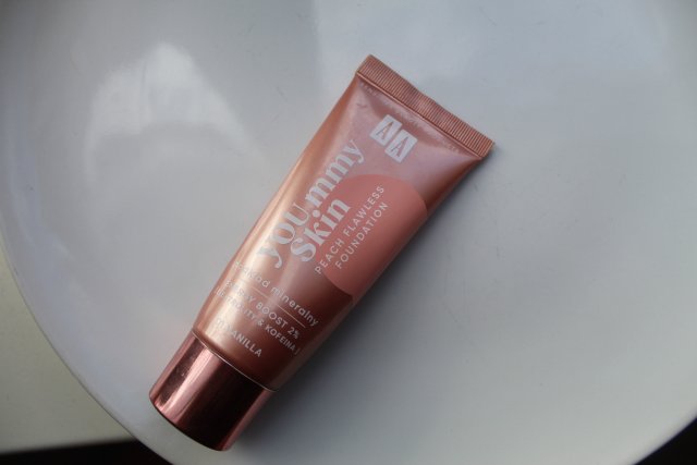 AA Yoummy Skin, Podkład do twarzy, Mineralny, Energy Boost 2%, Peach Flawless Foundation, nr 01 Vanilla