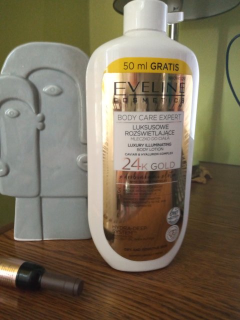 Eveline Body Care Expert, Mleczko do ciała, Luksusowe, Rozświetlające, 24K Gold, Z drobinkami złota, Skóra sucha i wrażliwa