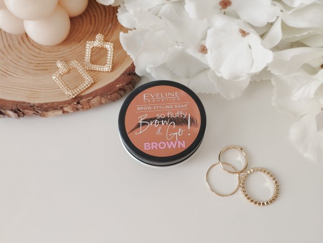 Eveline Brow&Go, Mydełko do brwi, So Fluffy, Brow Styling Soap