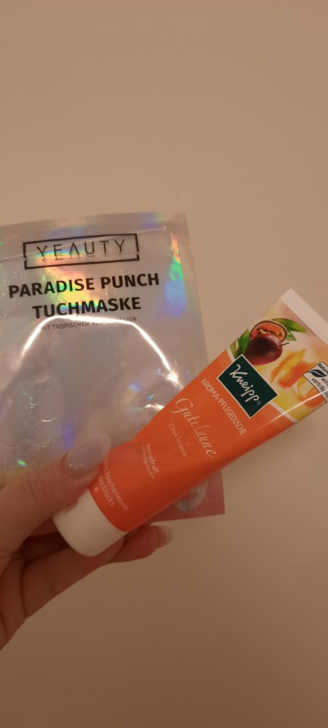 akcja denkowanie! grudzień - kosmetyki w świątecznych opakowaniach i świątecznych kolorach 🎄❄️⛄🎀🎁🎅