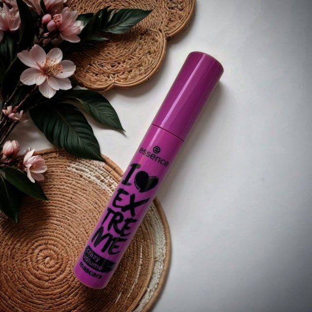 Essence I Love Extreme Volume Mascara, Tusz do rzęs, Black