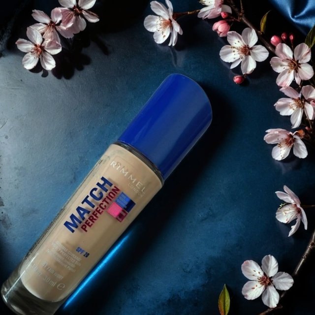Rimmel Match Perfection, Podkład do twarzy, nr 81 Fair Ivory‎