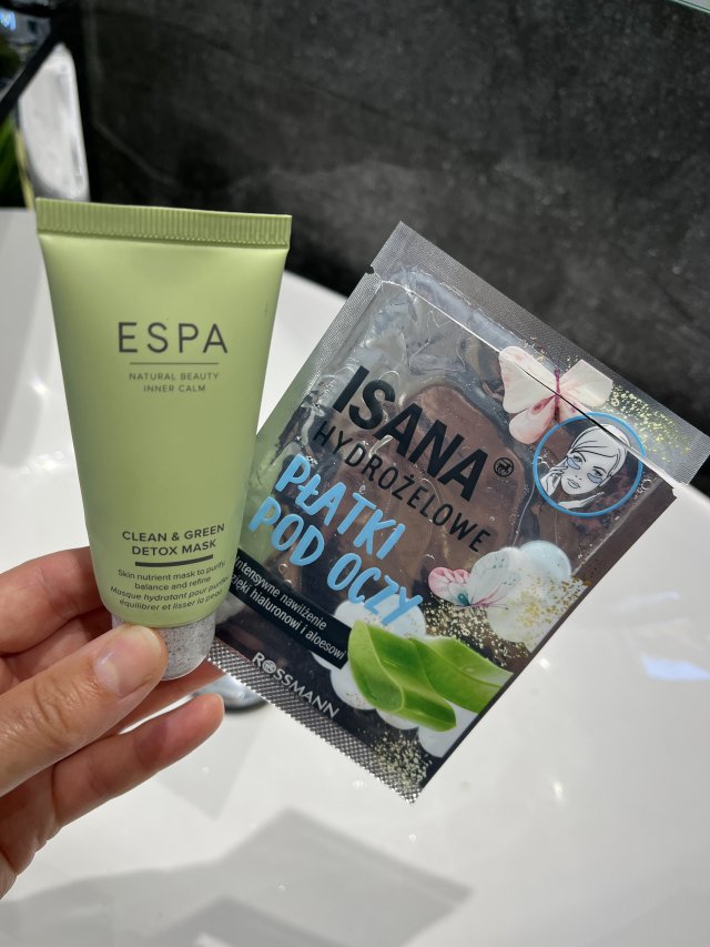 akcja denkowanie! grudzień - kosmetyki w świątecznych opakowaniach i świątecznych kolorach 🎄❄️⛄🎀🎁🎅