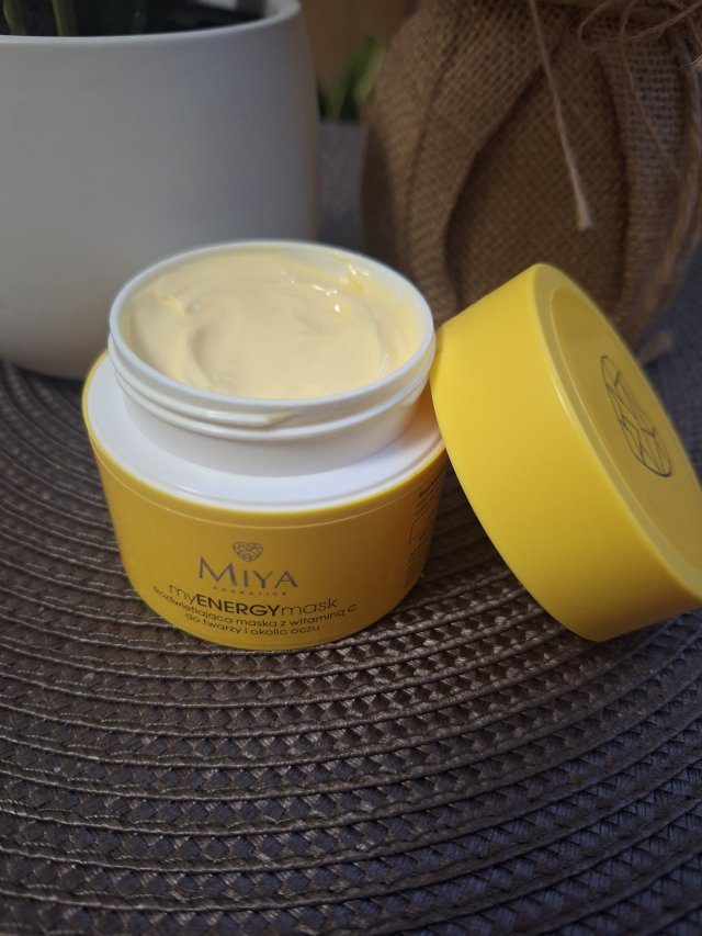 Miya Cosmetics myENERGYmask, Rozświetlająca maska z witaminą C do twarzy i okolic oczu
