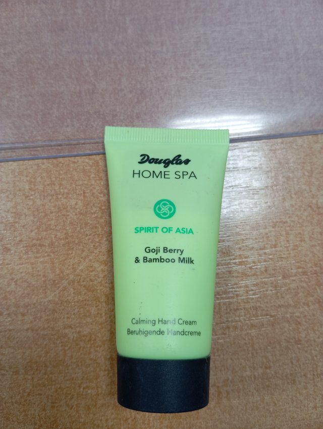 Douglas Home Spa, Krem do rąk, Spirit od Asia, Goji Berry & Bamboo Milk