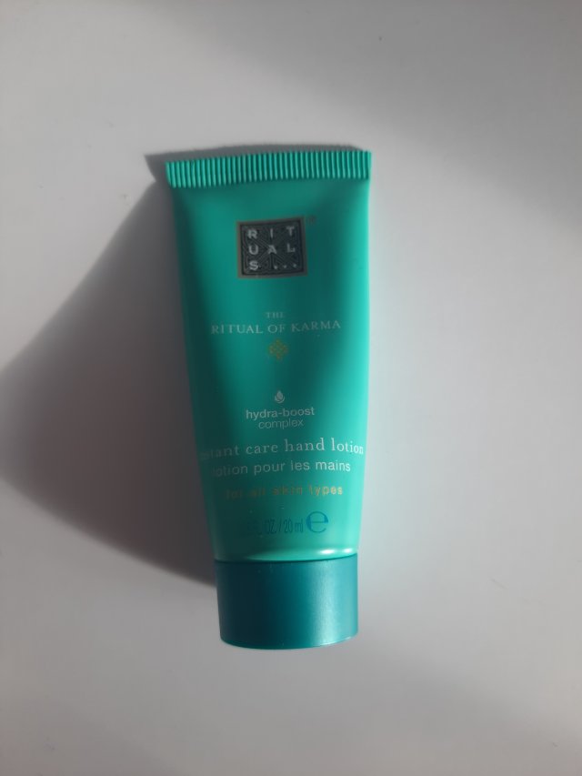 akcja denkowanie! grudzień - kosmetyki w świątecznych opakowaniach i świątecznych kolorach 🎄❄️⛄🎀🎁🎅