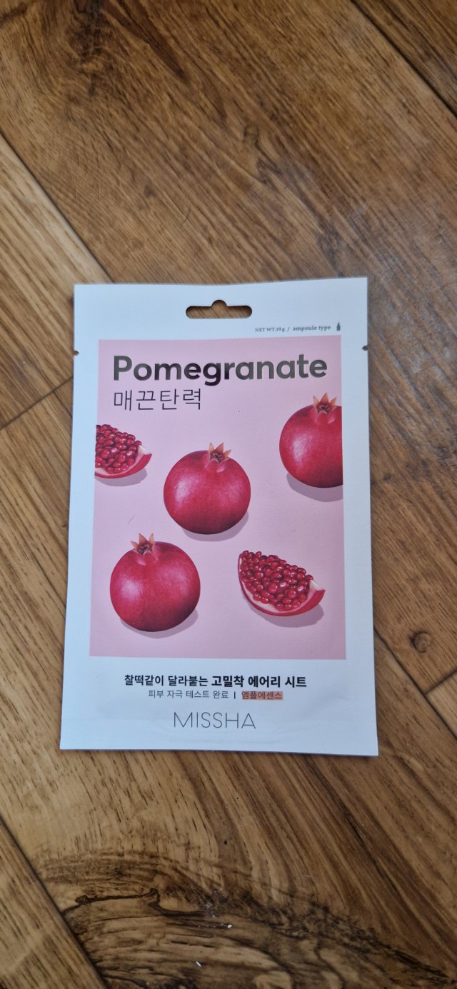 MISSHA Airy Fit Sheet Mask, Maska do twarzy w płacie, Pomegranate