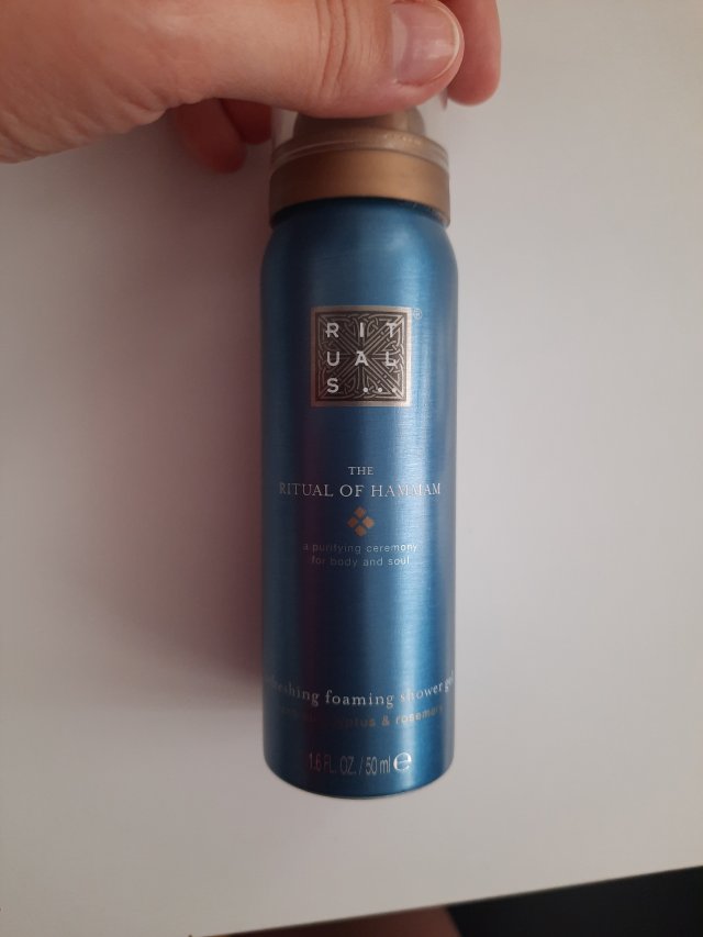 akcja denkowanie! grudzień - kosmetyki w świątecznych opakowaniach i świątecznych kolorach 🎄❄️⛄🎀🎁🎅