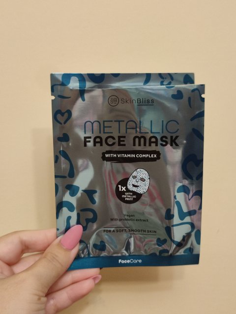 akcja denkowanie! grudzień - kosmetyki w świątecznych opakowaniach i świątecznych kolorach 🎄❄️⛄🎀🎁🎅