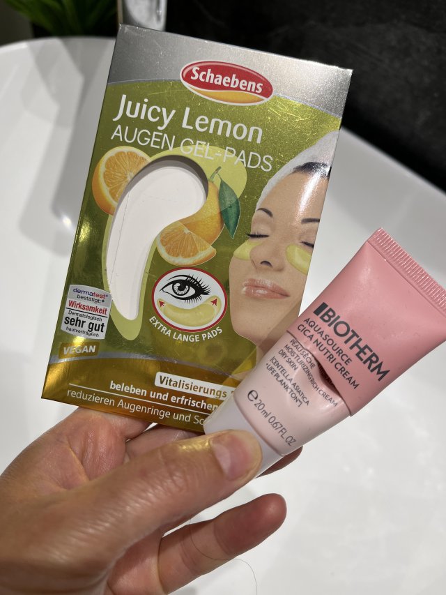 akcja denkowanie! grudzień - kosmetyki w świątecznych opakowaniach i świątecznych kolorach 🎄❄️⛄🎀🎁🎅