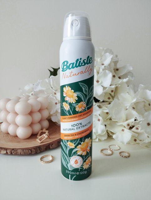 Batiste Naturally, Suchy szampon do włosów, Zielona herbata i rumianek