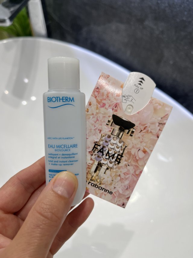 akcja denkowanie! grudzień - kosmetyki w świątecznych opakowaniach i świątecznych kolorach 🎄❄️⛄🎀🎁🎅