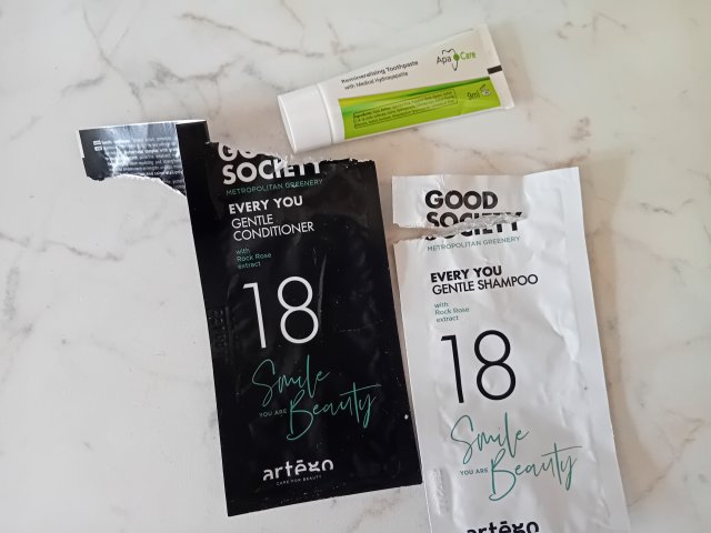 akcja denkowanie! grudzień - kosmetyki w świątecznych opakowaniach i świątecznych kolorach 🎄❄️⛄🎀🎁🎅