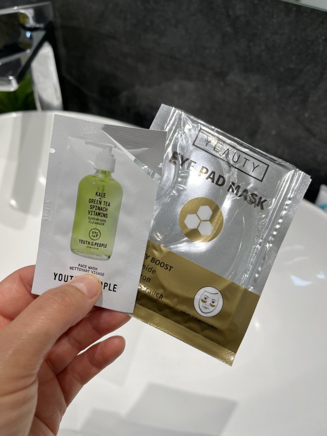 akcja denkowanie! grudzień - kosmetyki w świątecznych opakowaniach i świątecznych kolorach 🎄❄️⛄🎀🎁🎅