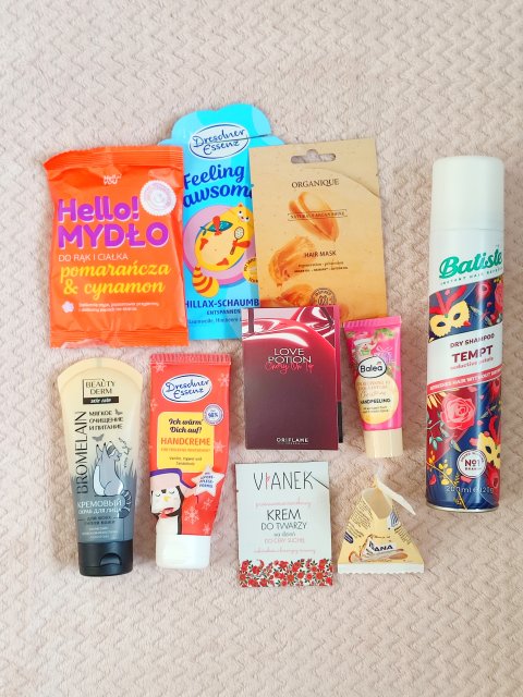 Denkowanie część druga :) Grudzień, kosmetyki w świątecznych opakowaniach lub w świątecznych kolorach: czerwonym, zielonym i złotym 