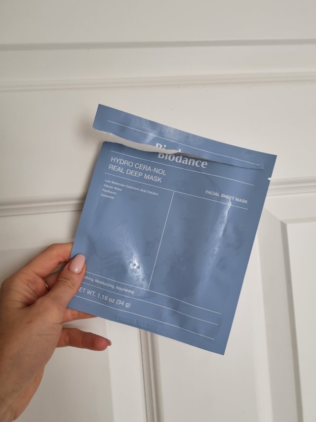 Denkowanie część druga :) Grudzień, kosmetyki w świątecznych opakowaniach lub w świątecznych kolorach: czerwonym, zielonym i złotym 