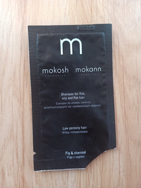 Denkowanie część druga :) Grudzień, kosmetyki w świątecznych opakowaniach lub w świątecznych kolorach: czerwonym, zielonym i złotym 