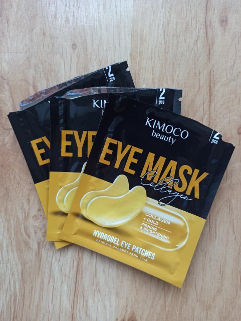 Denkowanie część druga :) Grudzień, kosmetyki w świątecznych opakowaniach lub w świątecznych kolorach: czerwonym, zielonym i złotym 