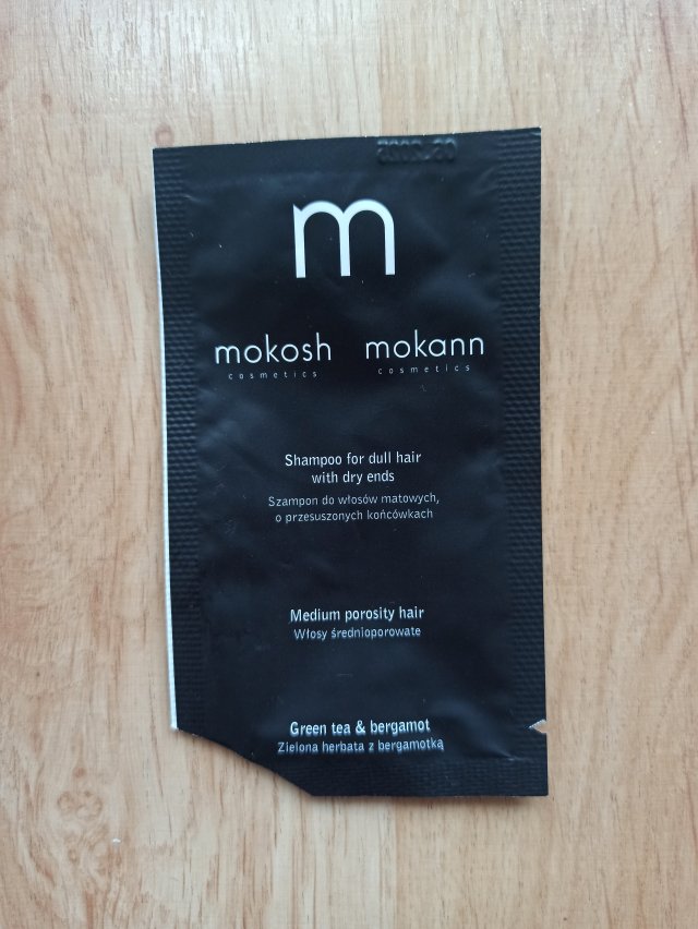 Denkowanie część druga :) Grudzień, kosmetyki w świątecznych opakowaniach lub w świątecznych kolorach: czerwonym, zielonym i złotym 