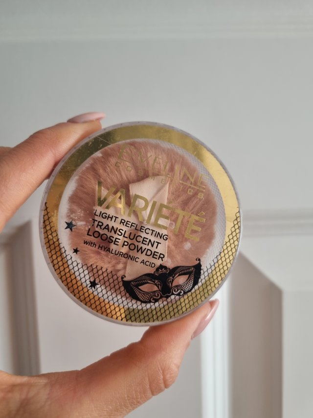 Denkowanie część druga :) Grudzień, kosmetyki w świątecznych opakowaniach lub w świątecznych kolorach: czerwonym, zielonym i złotym 