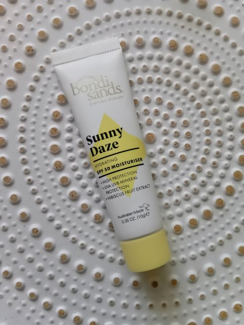 Bondi Sands Krem do twarzy, Sunny Daze, SPF 50 Moisturizer, Nawilżający, Ochronny, Z pigmentem 