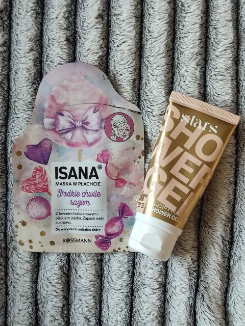 Denkowanie część druga :) Grudzień, kosmetyki w świątecznych opakowaniach lub w świątecznych kolorach: czerwonym, zielonym i złotym 