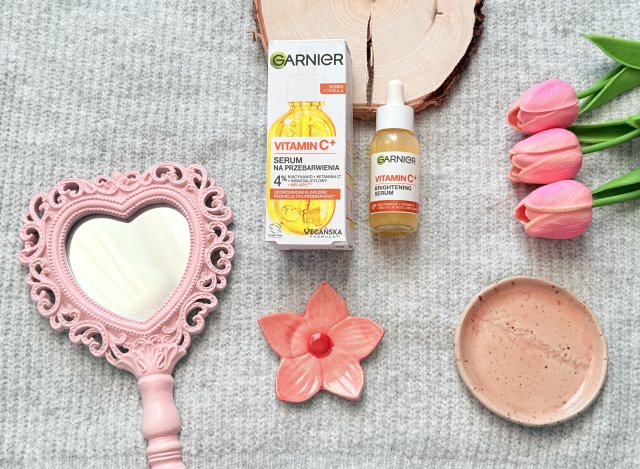 Garnier Skin Naturals, Vitamin C, Serum do twarzy, Na przebarwienia, Witamina C, niacynamid, kwas salicylowy