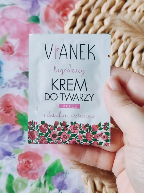 Próbka kremu do twarzy na noc 