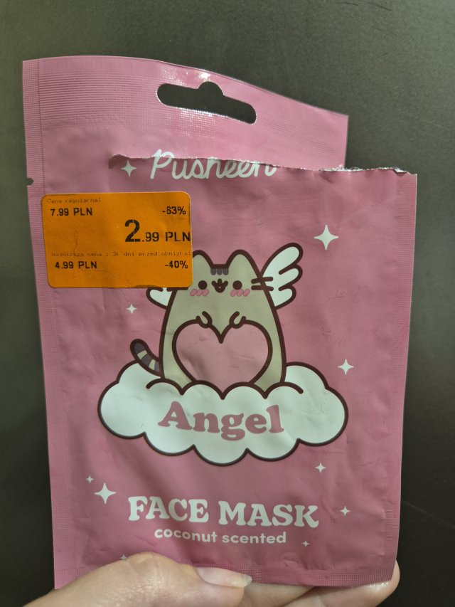 Denkowanie część druga :) Grudzień, kosmetyki w świątecznych opakowaniach lub w świątecznych kolorach: czerwonym, zielonym i złotym 