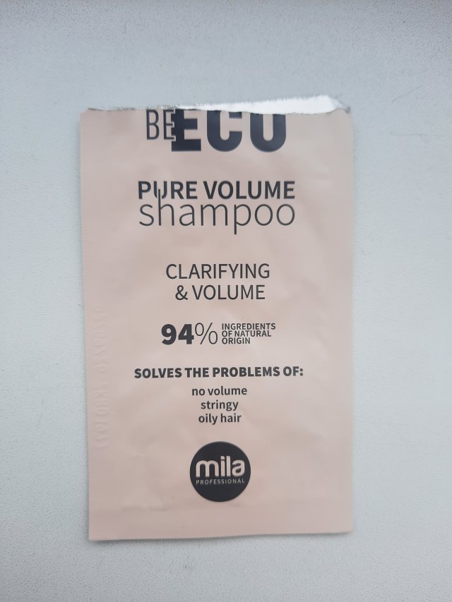 Denkowanie część druga :) Grudzień, kosmetyki w świątecznych opakowaniach lub w świątecznych kolorach: czerwonym, zielonym i złotym 