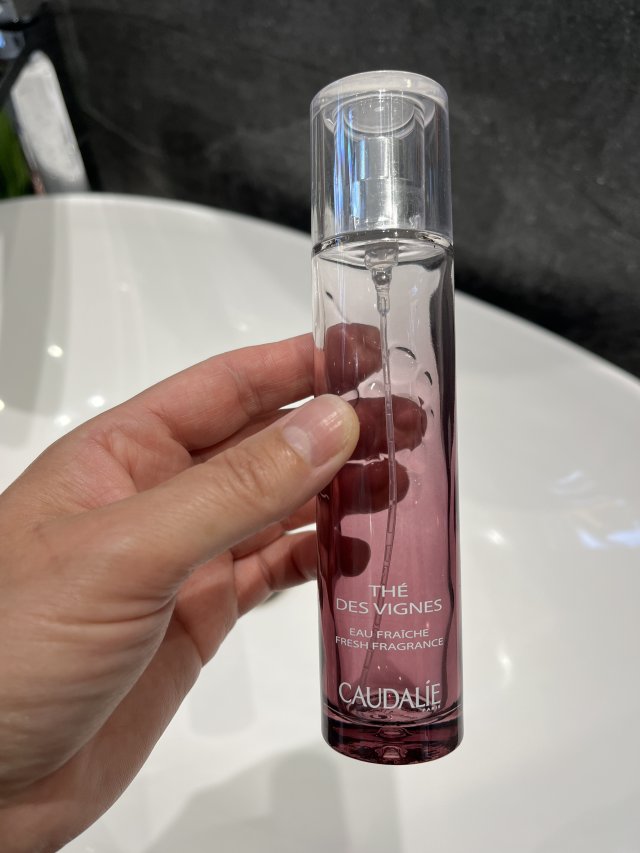 Denkowanie część druga :) Grudzień, kosmetyki w świątecznych opakowaniach lub w świątecznych kolorach: czerwonym, zielonym i złotym 