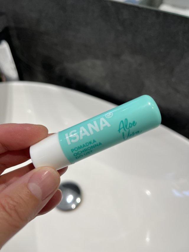 Denkowanie część druga :) Grudzień, kosmetyki w świątecznych opakowaniach lub w świątecznych kolorach: czerwonym, zielonym i złotym 