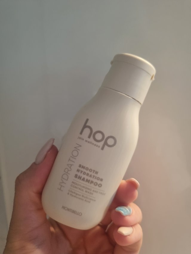 Denkowanie część druga :) Grudzień, kosmetyki w świątecznych opakowaniach lub w świątecznych kolorach: czerwonym, zielonym i złotym 