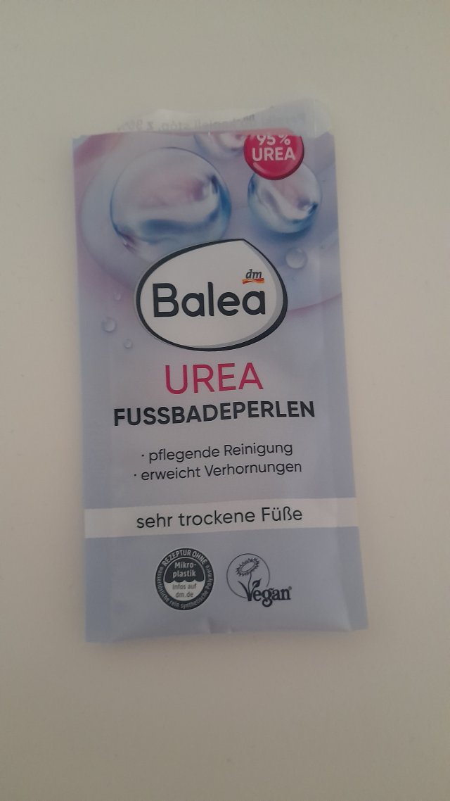 Denkowanie część druga :) Grudzień, kosmetyki w świątecznych opakowaniach lub w świątecznych kolorach: czerwonym, zielonym i złotym 